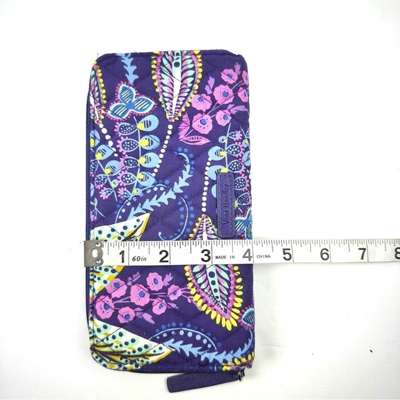 Vera Bradley Wallet Batik Leaves Quilted Accordion Organizer New - Picture 7 of 7